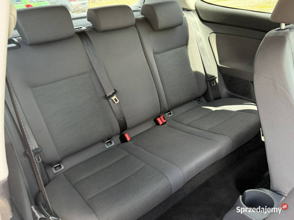 Volkswagen Golf 14 benzMPIeditionklimatroniknowy 1390cm3 Golf Dąbrowa
