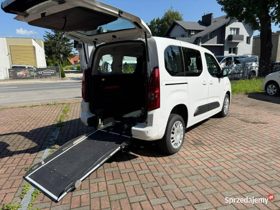 Opel Combo Opel Combo Life Niepełnosprawnych światła do jazdy dziennej Syców sprzedam