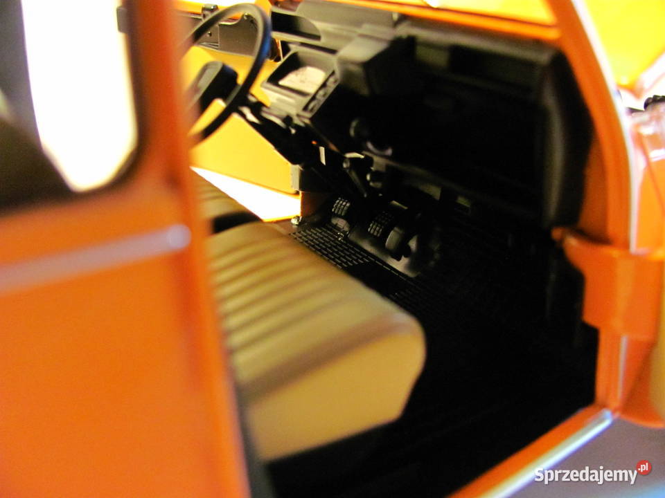 Samochód realistyczny model Citroen 2CV skala Łódź