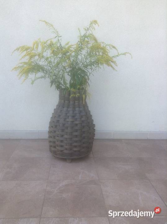 Kosz kwietnik rattanowy sprzedam
