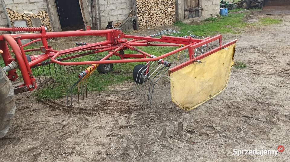 Zgrabiarka karuzelowa Unia Famarol Maszyny rolnicze