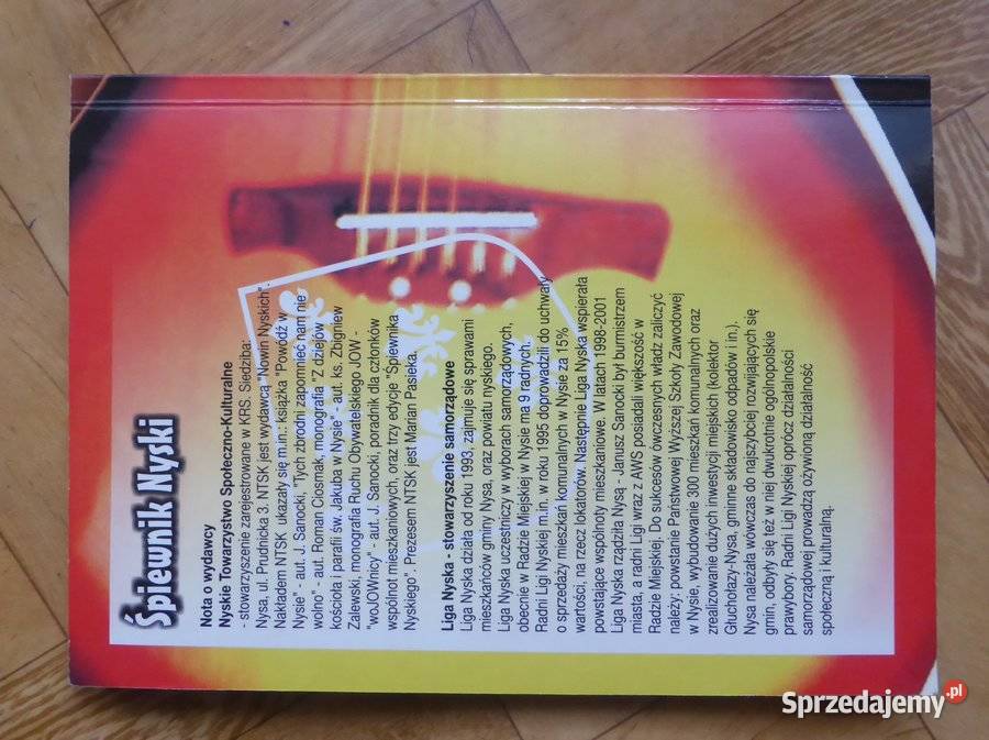 Śpiewnik z chwytami na gitarę ponad 200 utworów Głuchołazy