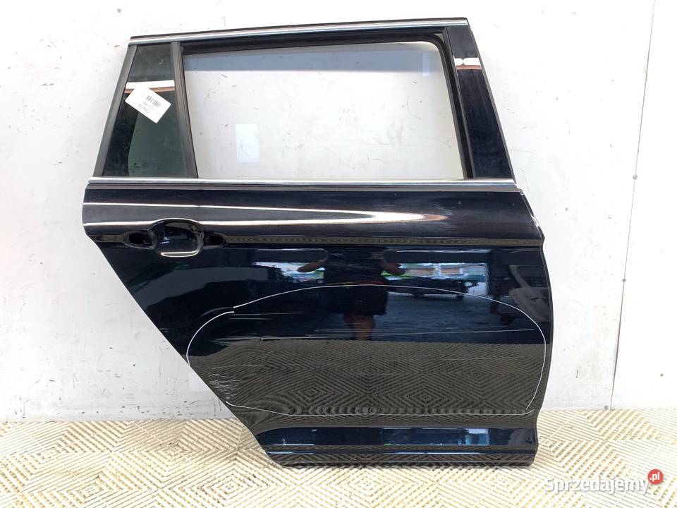 DRZWI PRAWY TYŁ VW PASSAT B8 Kombi CZARNY podkarpackie