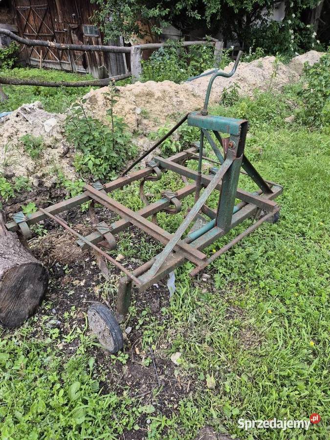 Sprzedam traktor sam pług dwuskibowy kultywator Sobieska Wola Druga