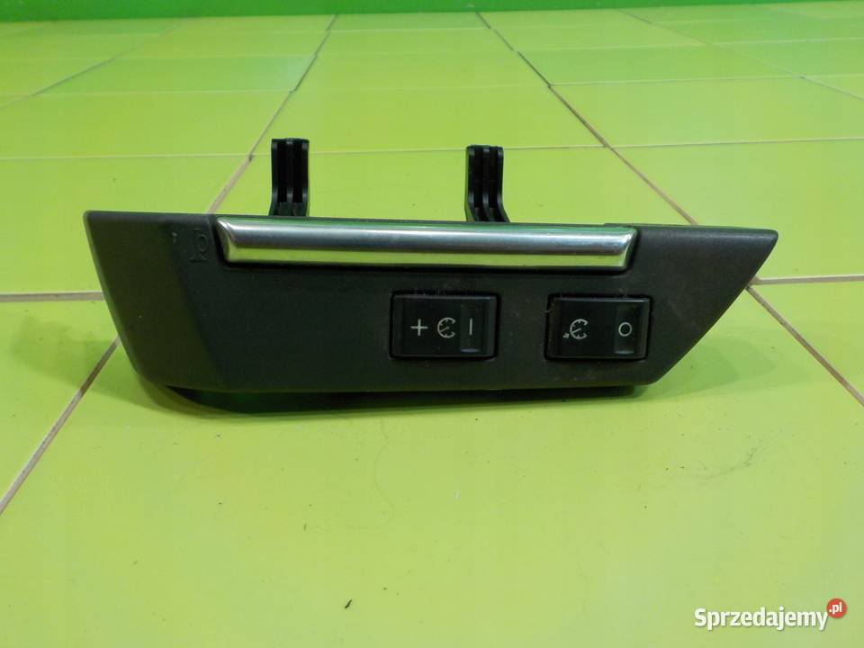 FREELANDER II 22 TD4 09r przelacznik kierownicy