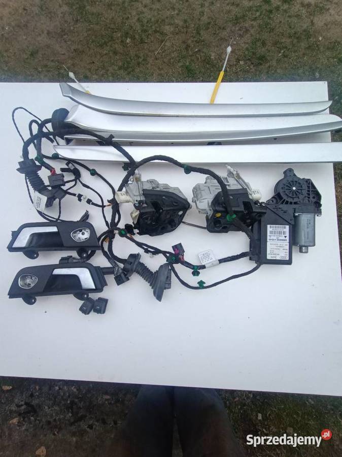 Szyby boczne audi a4b7 osobowe Gostchorz