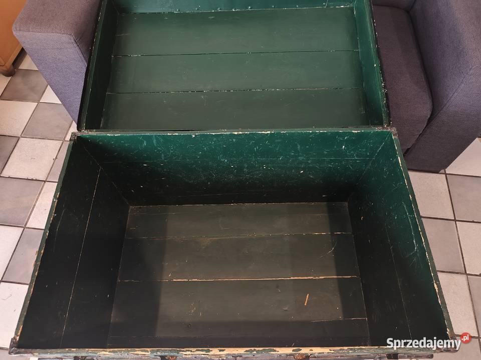 Stary kufer parowy Budzyń