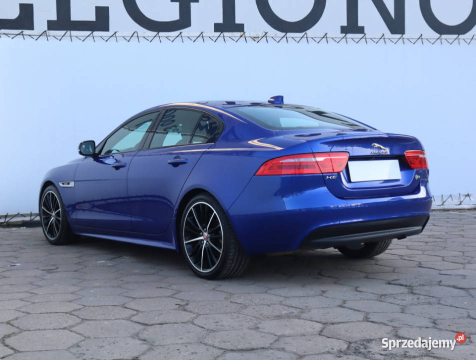 Jaguar XE 20t radio XE Łódź