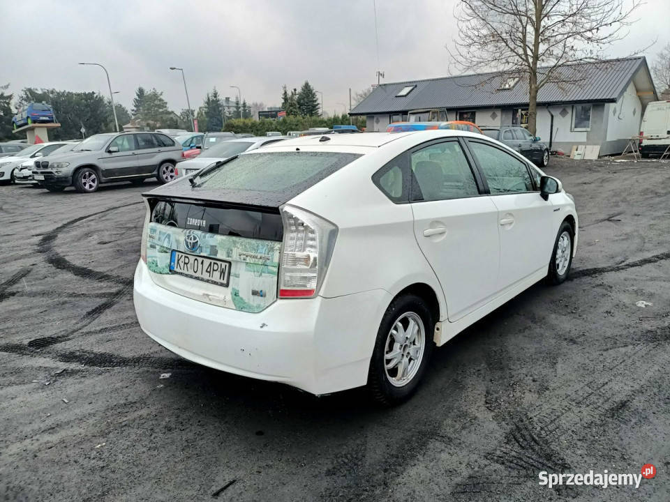 Toyota Prius Toyota Prius 18 Hybrid 10r Automat małopolskie Tarnów sprzedam