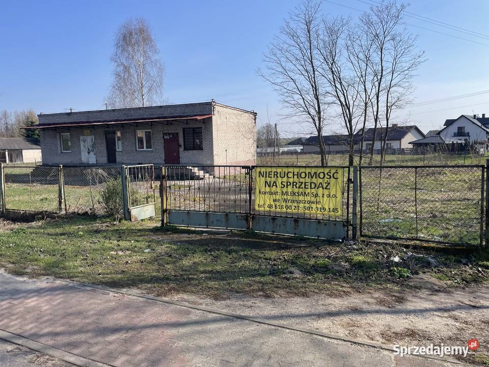 Budynek zlewni mleka murowany ogrodzony Błeszno