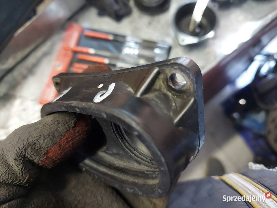 Suzuki GSX 550 króćce ssące dolot dolotowe Jelenia Góra