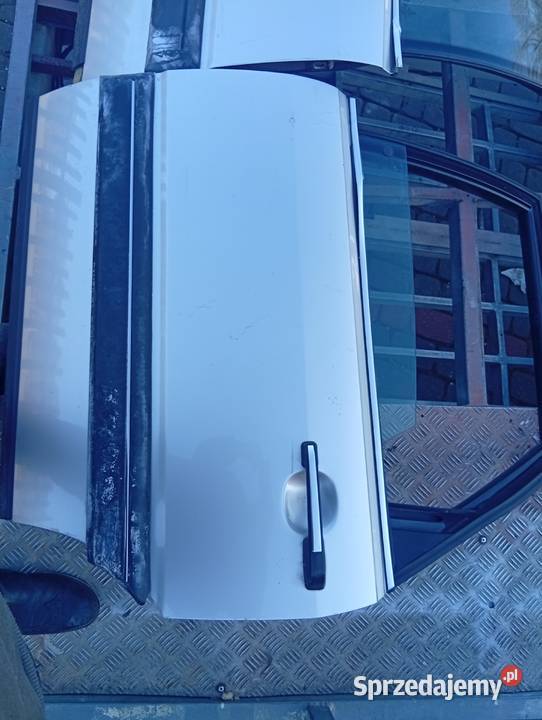 Części do Audi Cygaro C3 mazowieckie Radom sprzedam