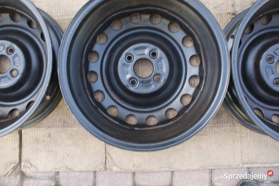 Stalowe 15 4x100 x541 ET39 ET45 jNowe Toyota Średnica 15" Dynów
