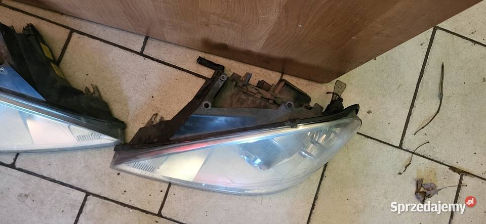 Lampa Ford Galaxy Prawa Lewa pod Xenon bez osobowe Żabno sprzedam