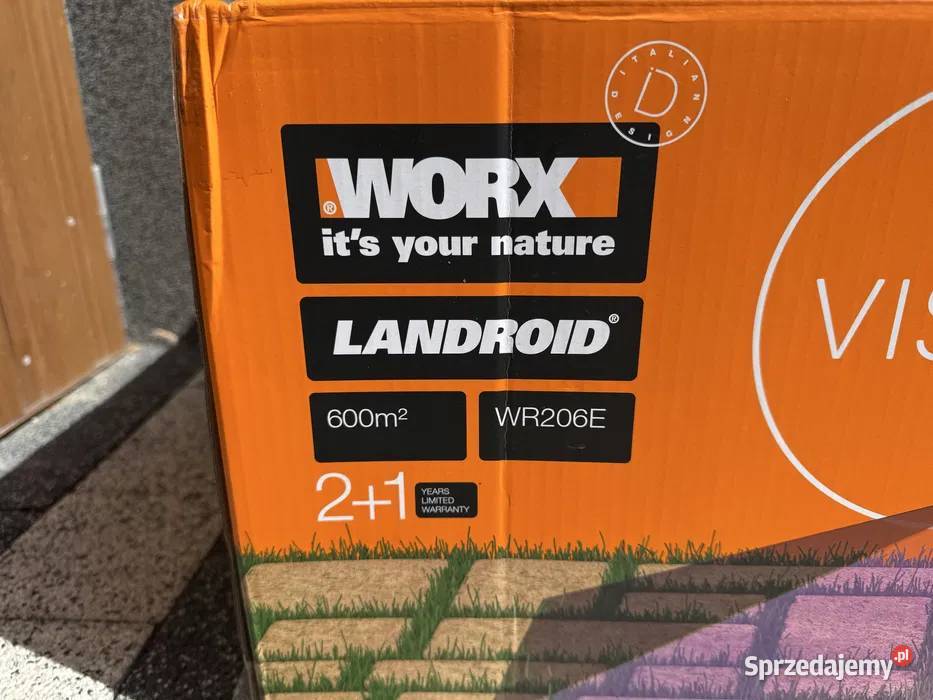 Robot koszący WORX WR206E Landroid na 600 m2 Roboty koszące Żary