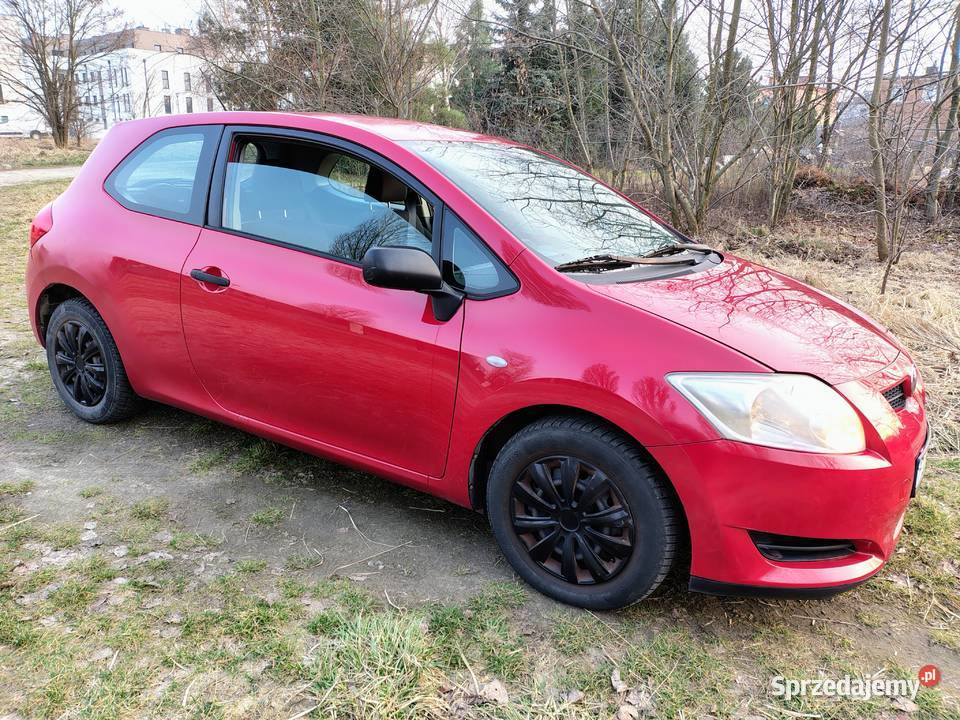 Toyota Auris 14 vvti benzyna 2007r 1400cm3 Poznań
