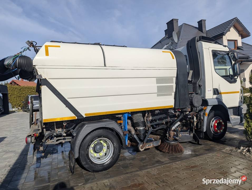 Zamiatarka uliczna DAF LF 45 180 FAUN 2016 podkarpackie