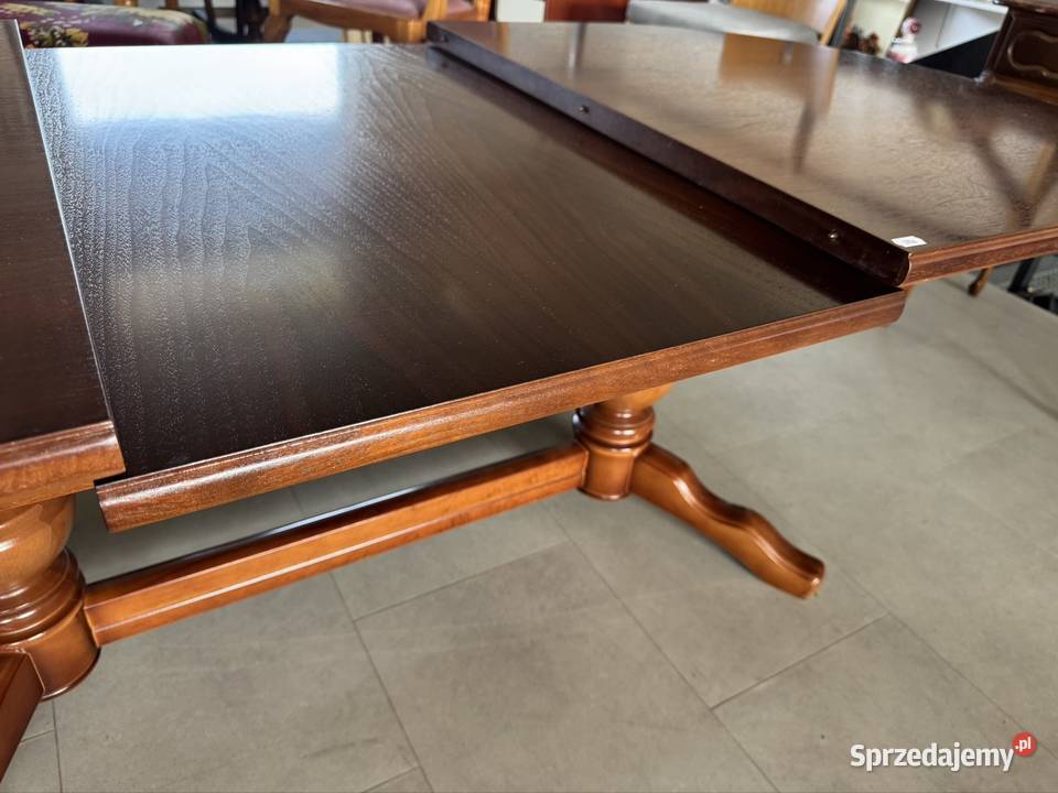 Drewniana rozkłada ława na automacie z funkcją Ełk