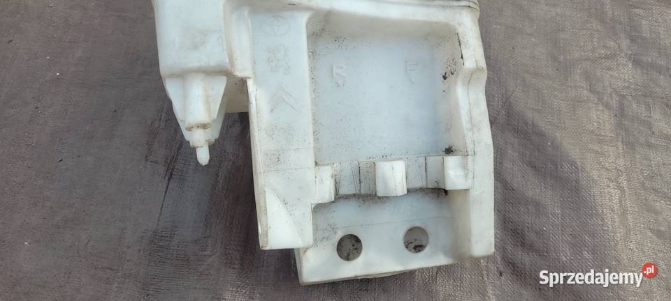 TOYOTA AYGO ZBIORNICZEK SPRYSKIWACZY osobowe Ruda Śląska