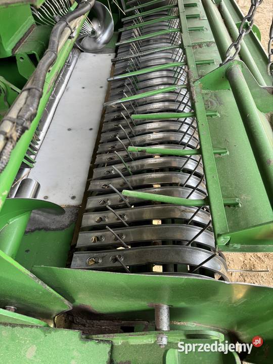 Prasa zwijająca McHale V660