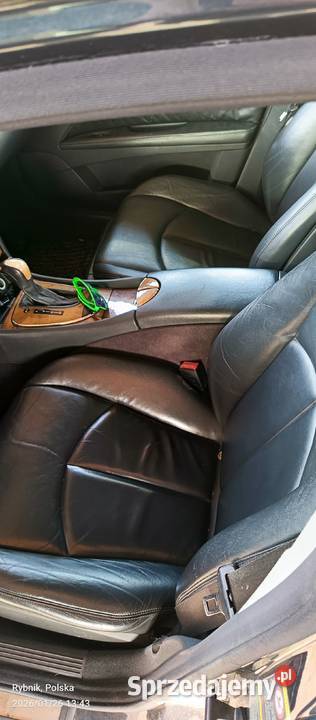 Mercedes Benz uszkodzony niebieski śląskie Rybnik