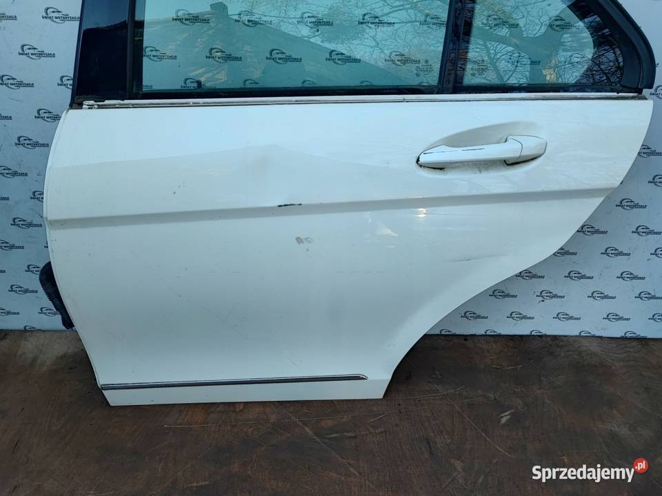 MERCEDES W204 09r Drzwi lewy tył 70340 mikronów Kielce