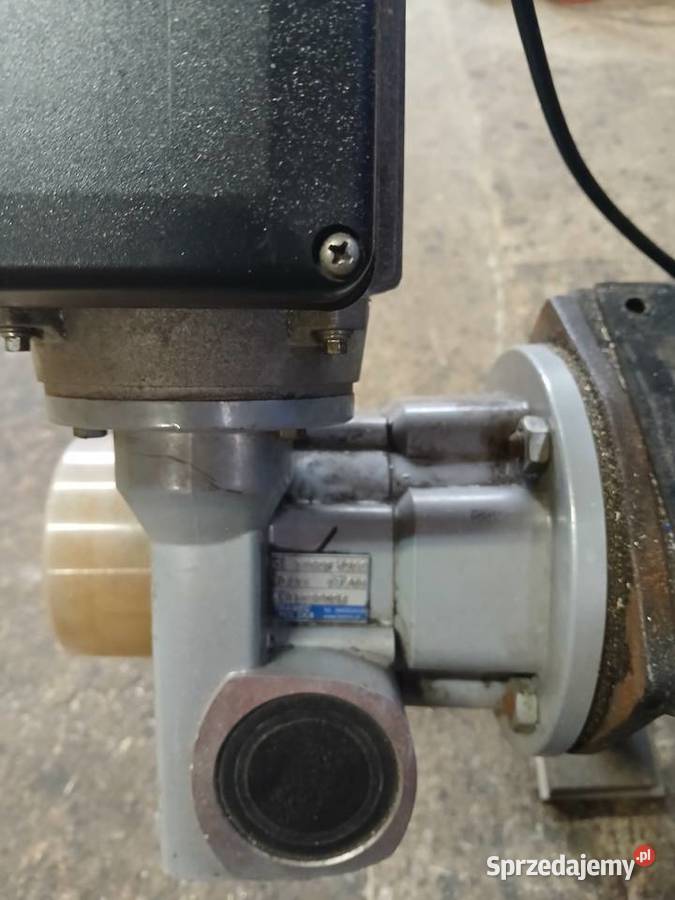 Zbiornik z palnikiem i podajnikiem na ekogroszek