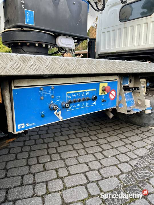 Podest ruchomy ZED 202H na podwoziu Nissan manualna Podnośniki koszowe Dobrzyca