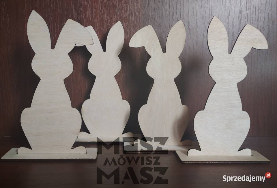 Zając wielkanocny na podstawce drewniany 16 20 Racot