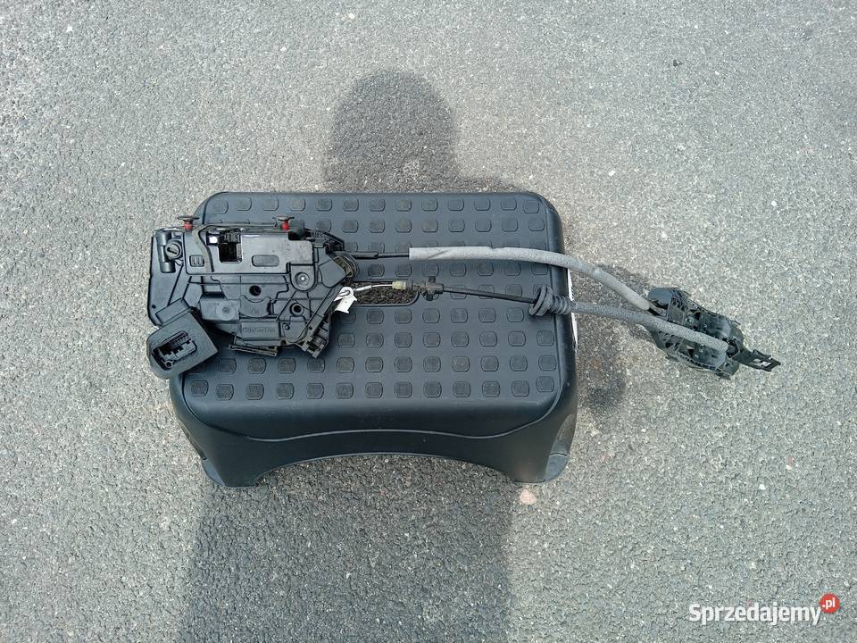 Zamek drzwi prawy tył VW Golf VII kompletlinki wielkopolskie Trzcianka sprzedam