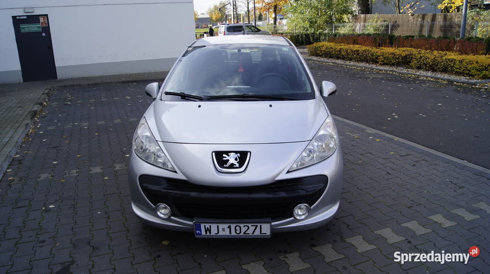 Fajny zadbany 5 drzwi z klimatyzacją Warszawa sprzedam