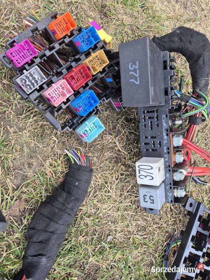 Skrzynki bezpiecznikow przekaznikow passat b5 Żagań sprzedam