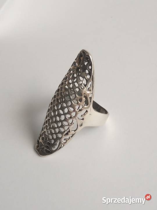 Piękny srebrny pierścionek azurowy stare srebro