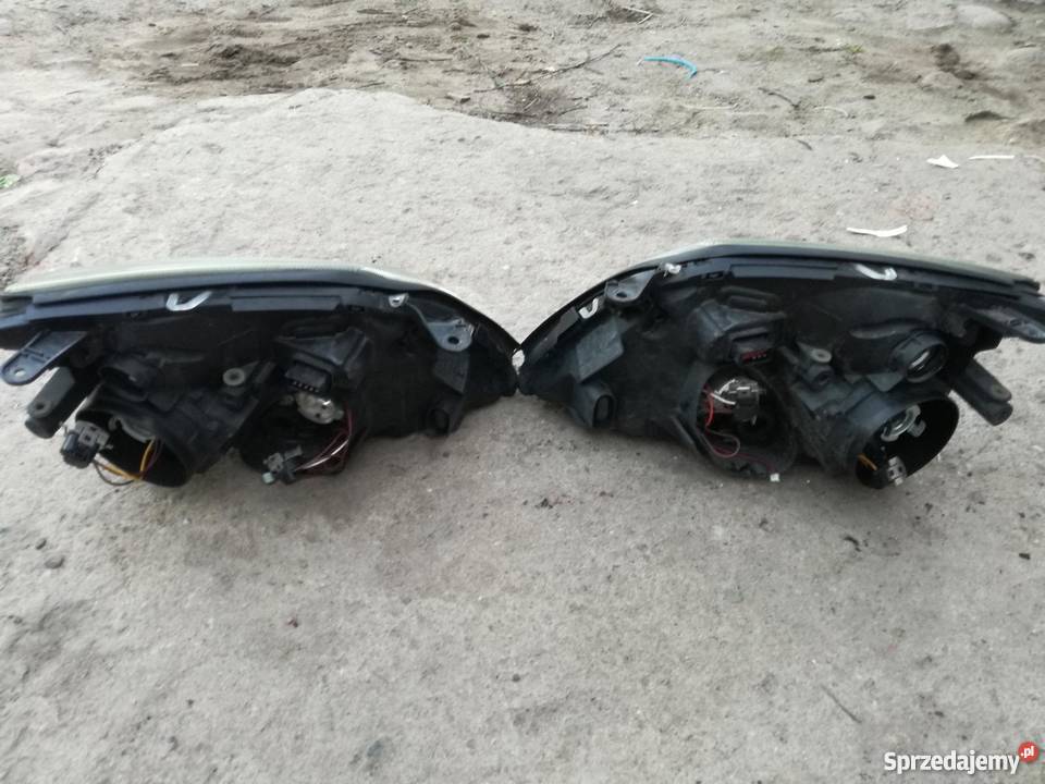 Reflektory lampy przód Opel Vectra C Signum Oświetlenie Śrem sprzedam