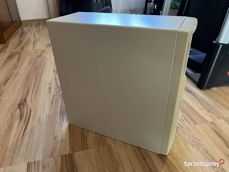 Zabytkowy komputer PC AT Pentium MMX 166MHz Klasy Pentium III i słabsze Brzana