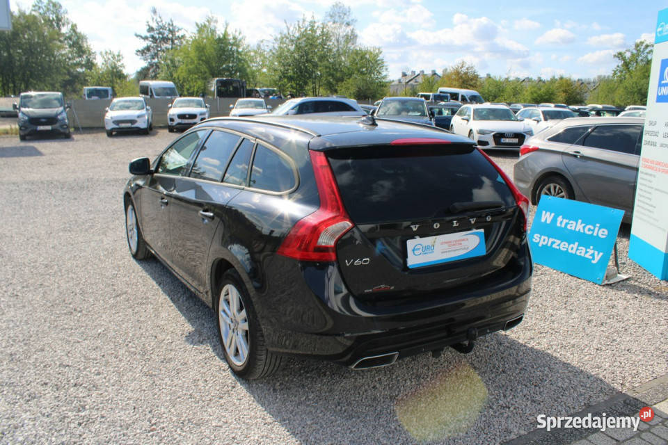 Volvo V60 Hak elektryka tempomat I 20102018 Rok produkcji 2015 mazowieckie Warszawa