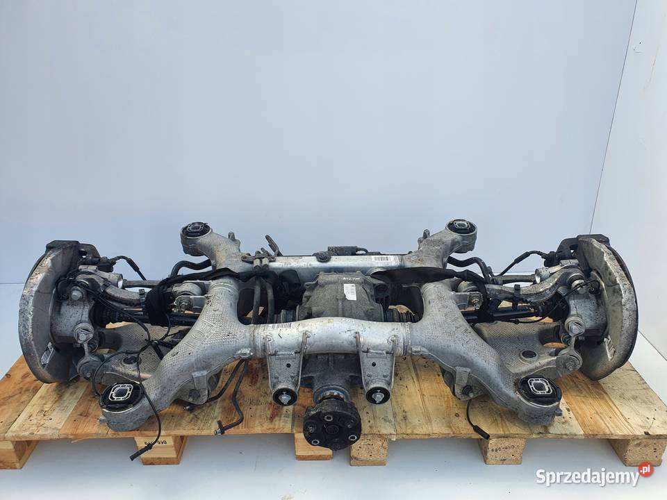 BMW F01 44 BI TURBO 750 TYLNE ZAWIESZENIE Rudka