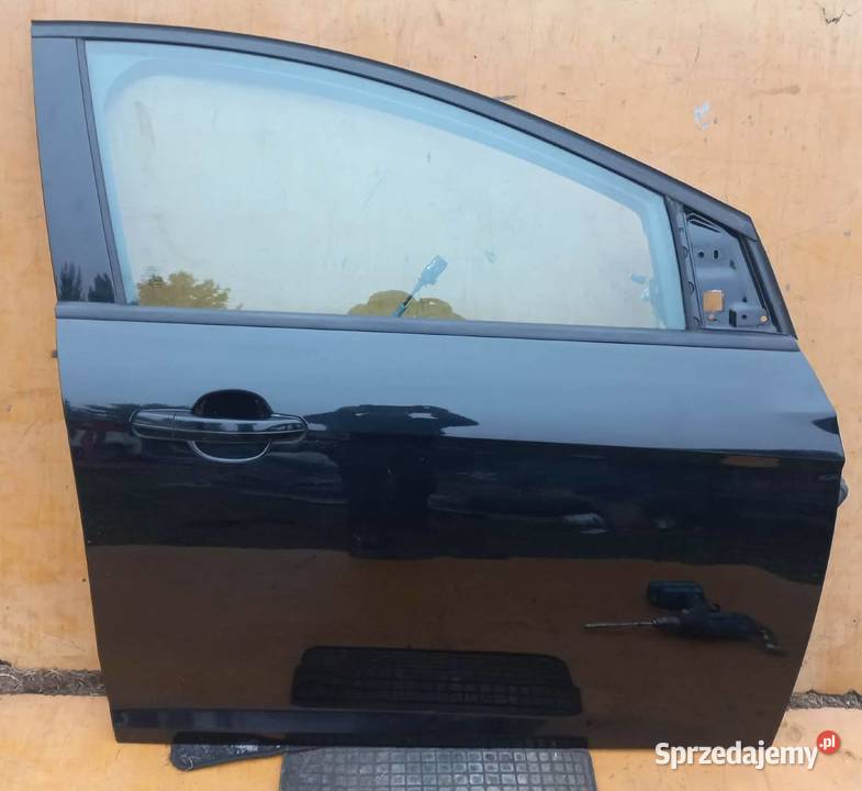 FORD FOCUS MK3 DRZWI PRAWY PRZÓD KOD FB RADOM osobowe
