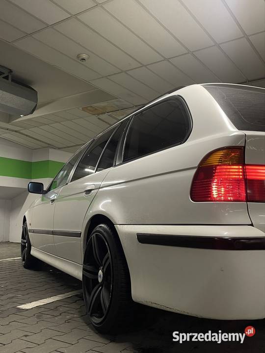 BMW E39 25 benzyna M individual Technik Kombi sprzedam