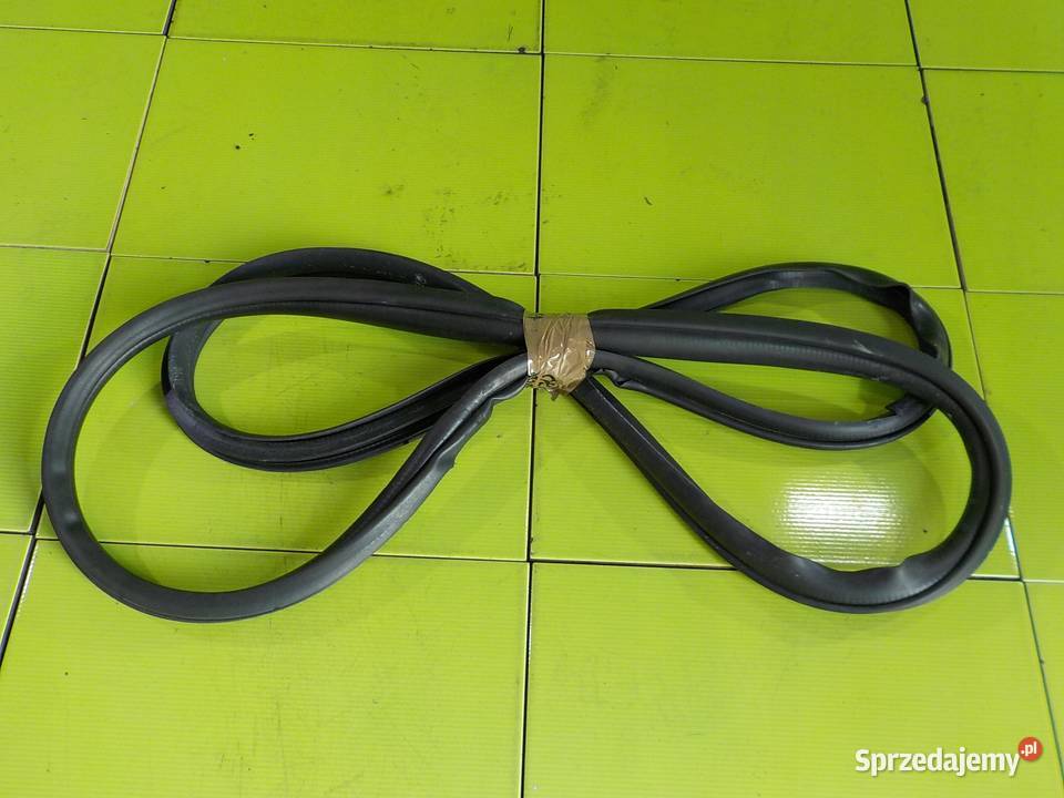 LANCER VIII X LIFT 09r uszczelka drzwi lewa tyl Suków