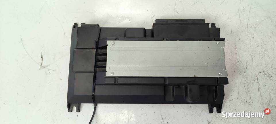 WZMACNIACZ VOLKSWAGEN PASSAT B8 RLINE 3Q0035466C Lipno