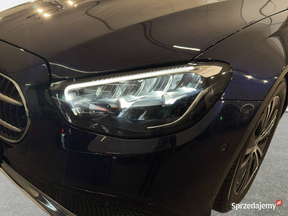 Mercedes E 220 VAT d T 20 mHEV 195 automat 2022 światła LED