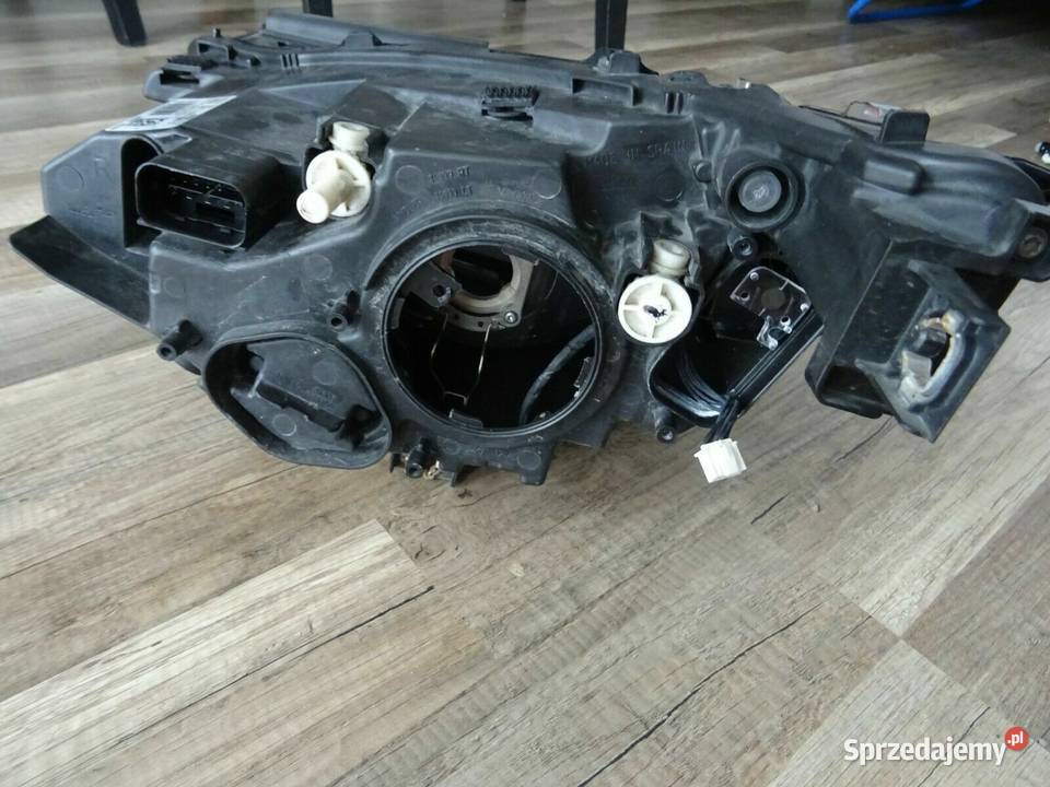 Reflektor prawy 90043398 do BMW i3 I01 2013 Oświetlenie Świerzawa sprzedam