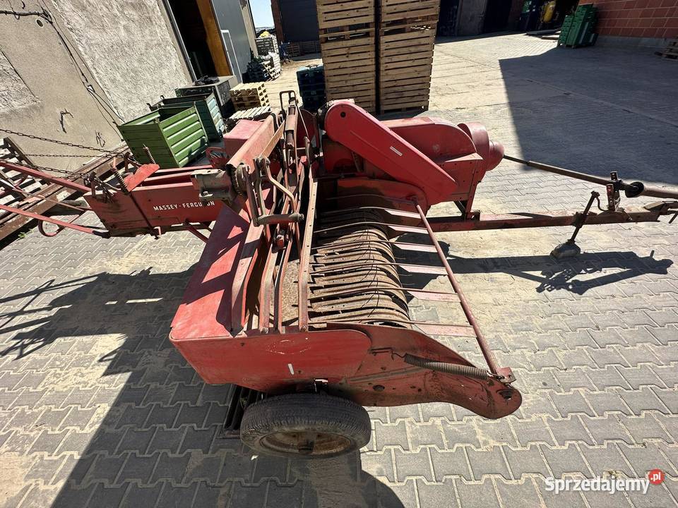 Prasa kostkująca Massey Ferguson 108 Kościelna Wieś