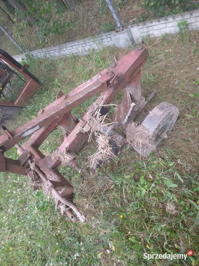 Pługi dwuskibowe grudziąc nieuszkodzony Gwizdów