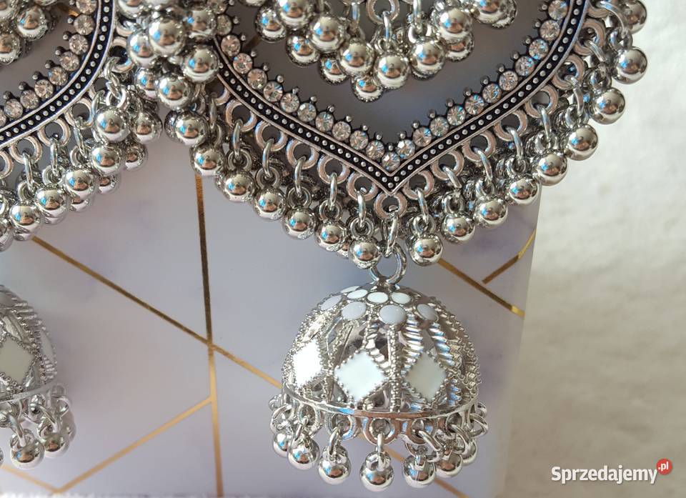 Duże długie kolczyki srebrny kolor białe Szczecin