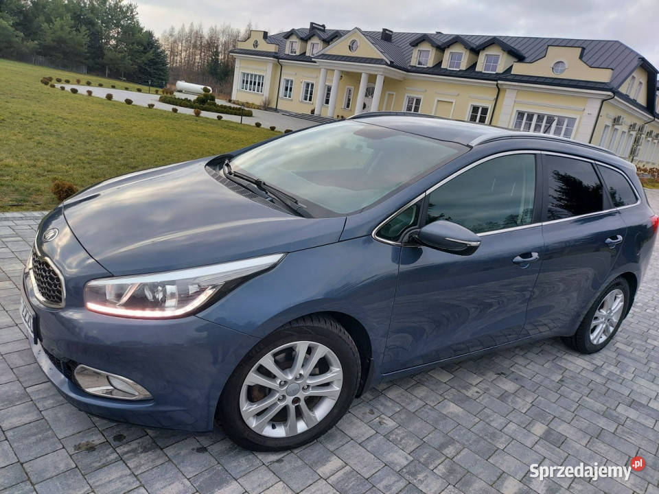 Kia Ceed 16 gdi oświetlenie led Benzyna grzane Drelów sprzedam