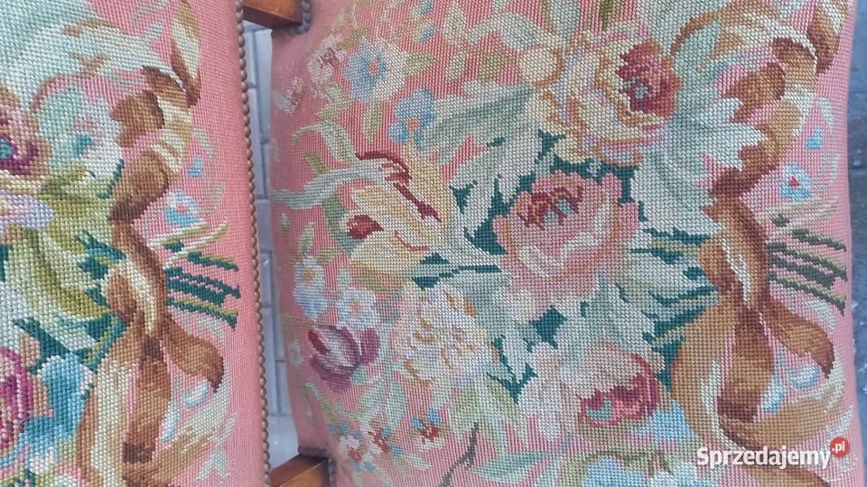 Fotel zabytkowy z rzeźbionego drewna dębowefo Antyki Gawroniec sprzedam