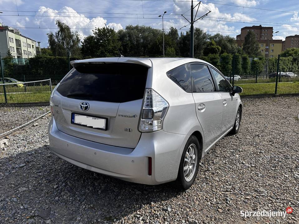 Toyota Prius Plus 18 Hybrid 2013 218 000 małopolskie Kraków