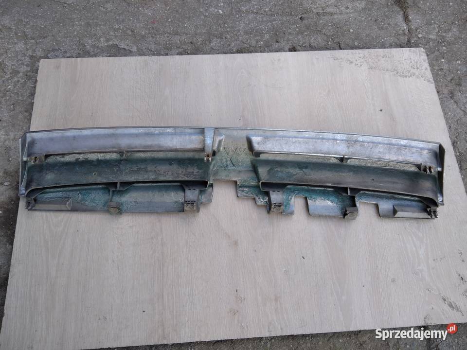 Atrapa grill Mitsubishi space runner II chrom Rok produkcji 2000